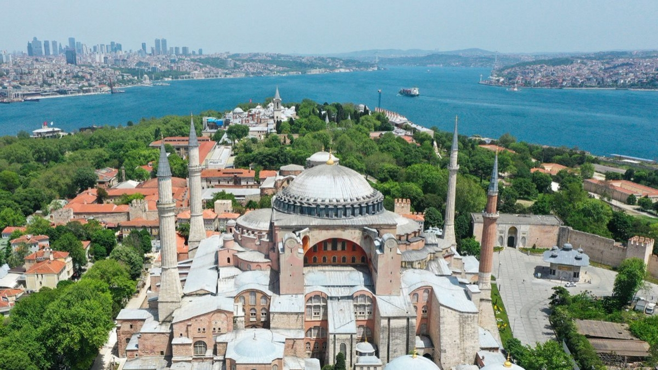 İstanbul'da 21 cami sabaha kadar açık olacak