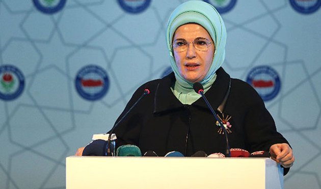 Emine Erdoğan: Milli iradeyi artık kurumsallaştırmak durumundayız!