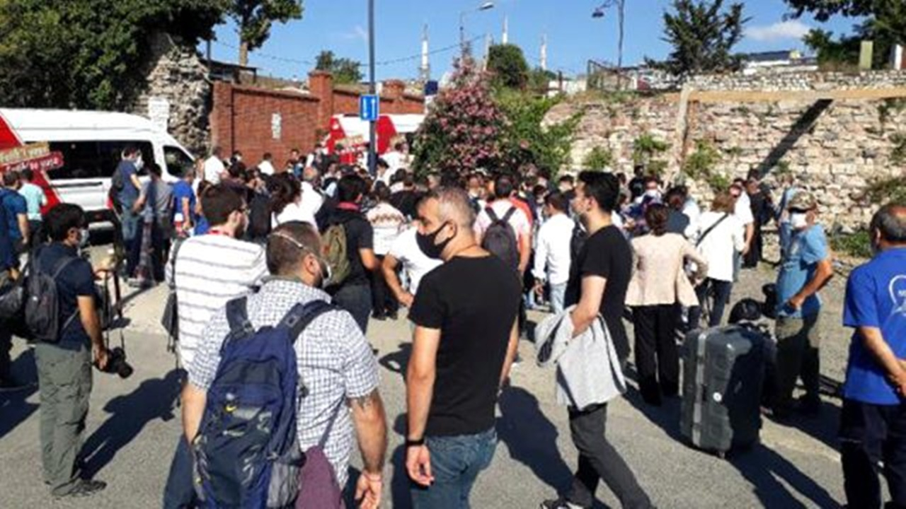 Halk Ayasofya Camii ile buluşuyor