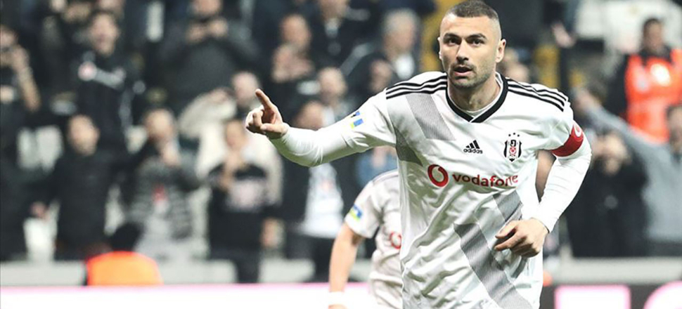 Burak Yılmaz'dan Beşiktaş'a veda mesajı