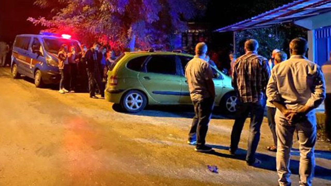 Bahçede fasulye toplayan gelinini öldürdü