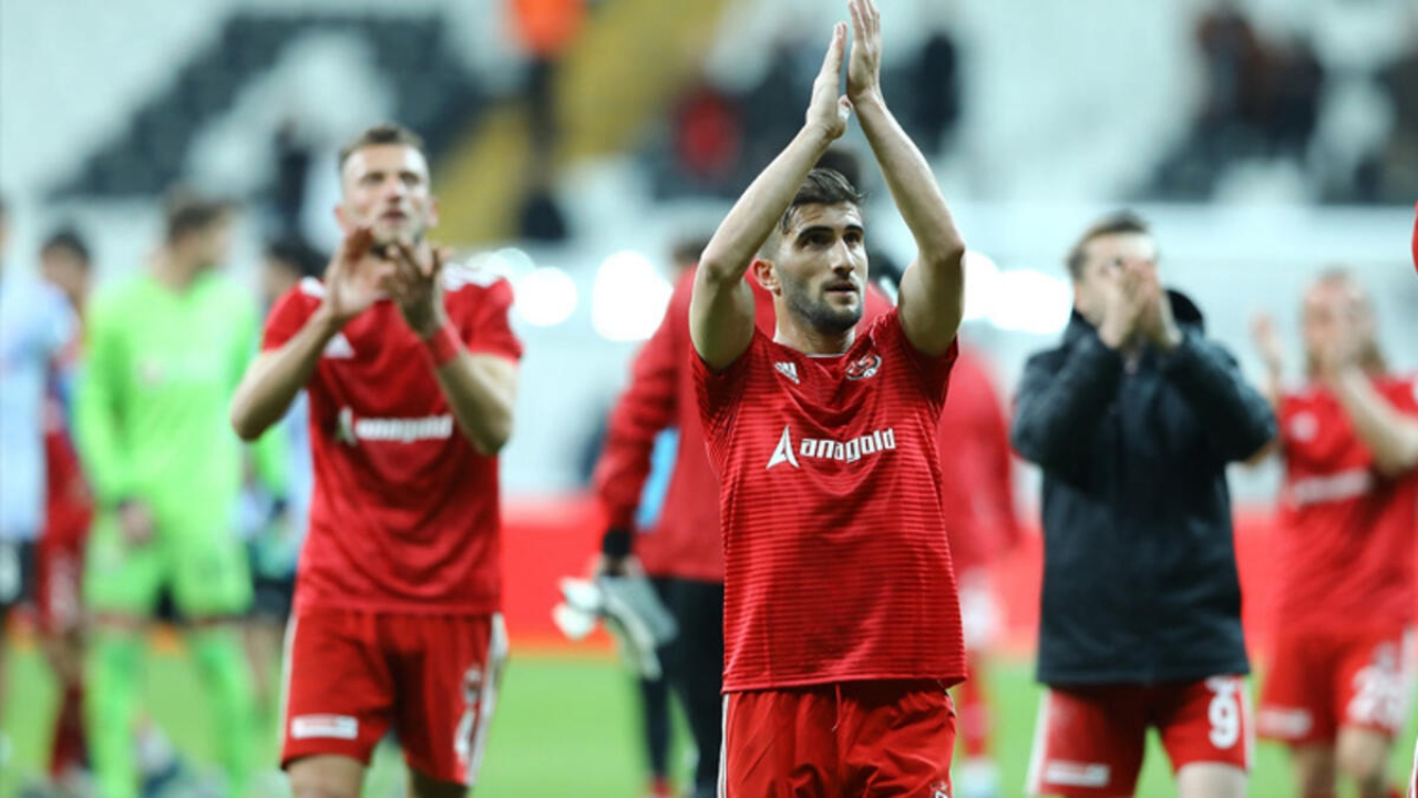 24 Erzincanspor, TFF 2. Lig'e yükseldi
