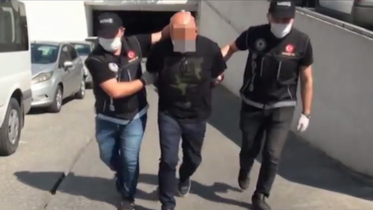Kırmızı bültenle aranıyordu! İstanbul'da yakalandı!