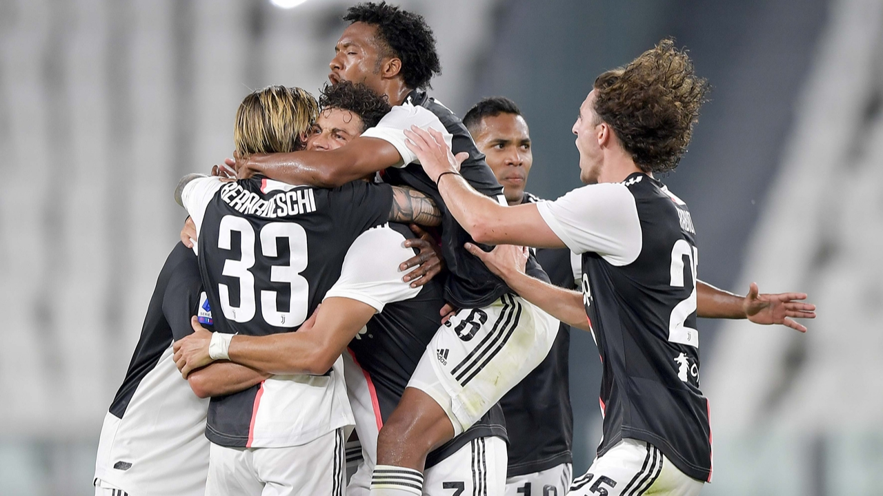 İtalya'da şampiyonun adı Juventus