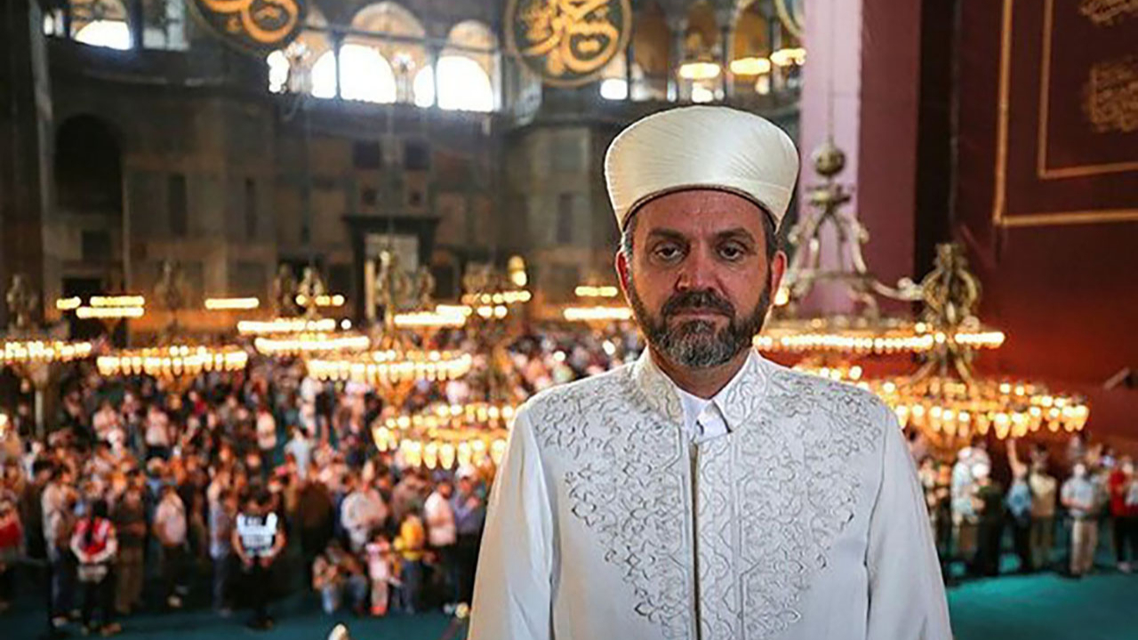 'Omuzlarımızda şerefli ve ağır bir yük var'
