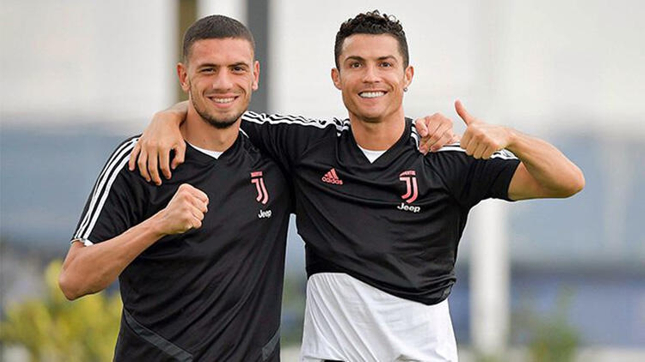 Merih, Ronaldo'yu Türkçe konuşturdu