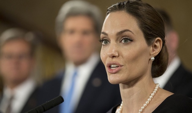 Angelina Jolie, Trump'a sert çıktı
