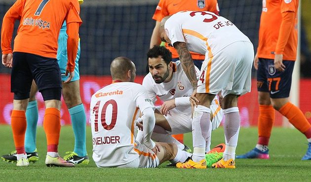 Galatasaray Başakşehir'de ağır yaralı... 3 sakat verdi!