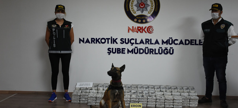 Malatya'da kamyon kasasına gizlenmiş 195 kilogram eroin ele geçirildi