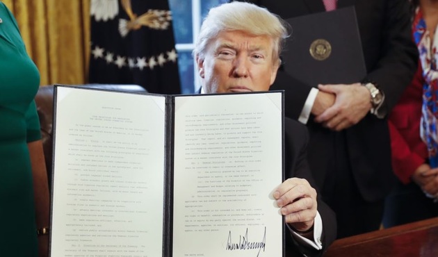 Trump'tan petrol şirketlerine büyük 'kıyak'!