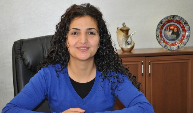 Kaçan belediye başkanının yerine kayyum atandı!