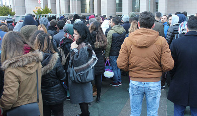 Sabah erkenden sıraya girdiler: 127 kişilik kontenjan için 2 bin 540 aday!
