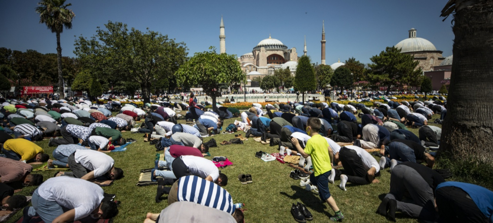 Ayasofya'da ikinci cuma namazı