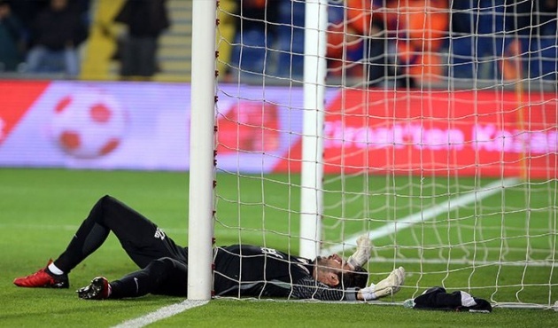 Cenk Gönen'in gol yemediği maç yok!