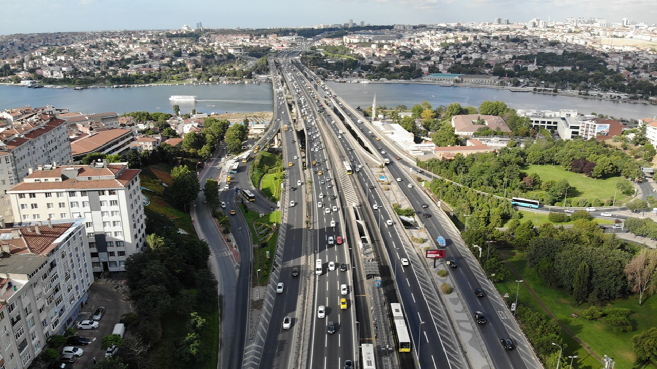 Bayram sonrası ilk iş günü trafikte yoğunluk