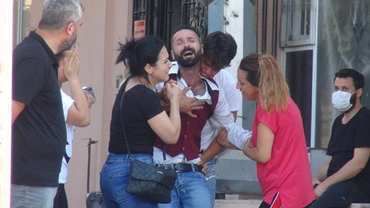 Biri henüz 1 yaşında, diğeri 4