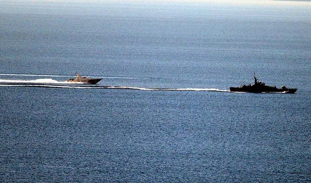 Kardak yine hareketli: "Türk karasularını ihlal ediyorsunuz"