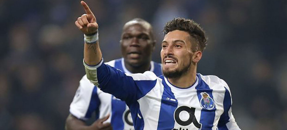 Galatasaray'a Alex Telles müjdesi