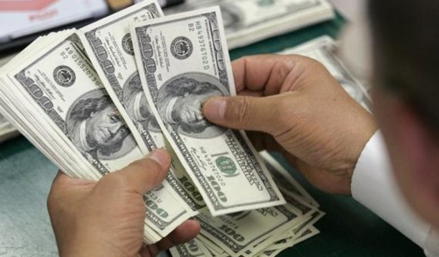 Dolar tepetaklak! Düşüş devam ediyor...