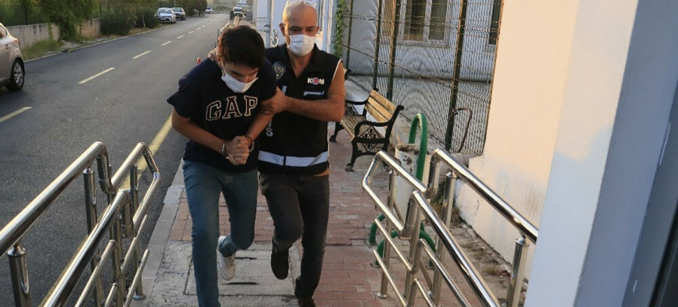 14 ilde FETÖ'ye şafak operasyonu