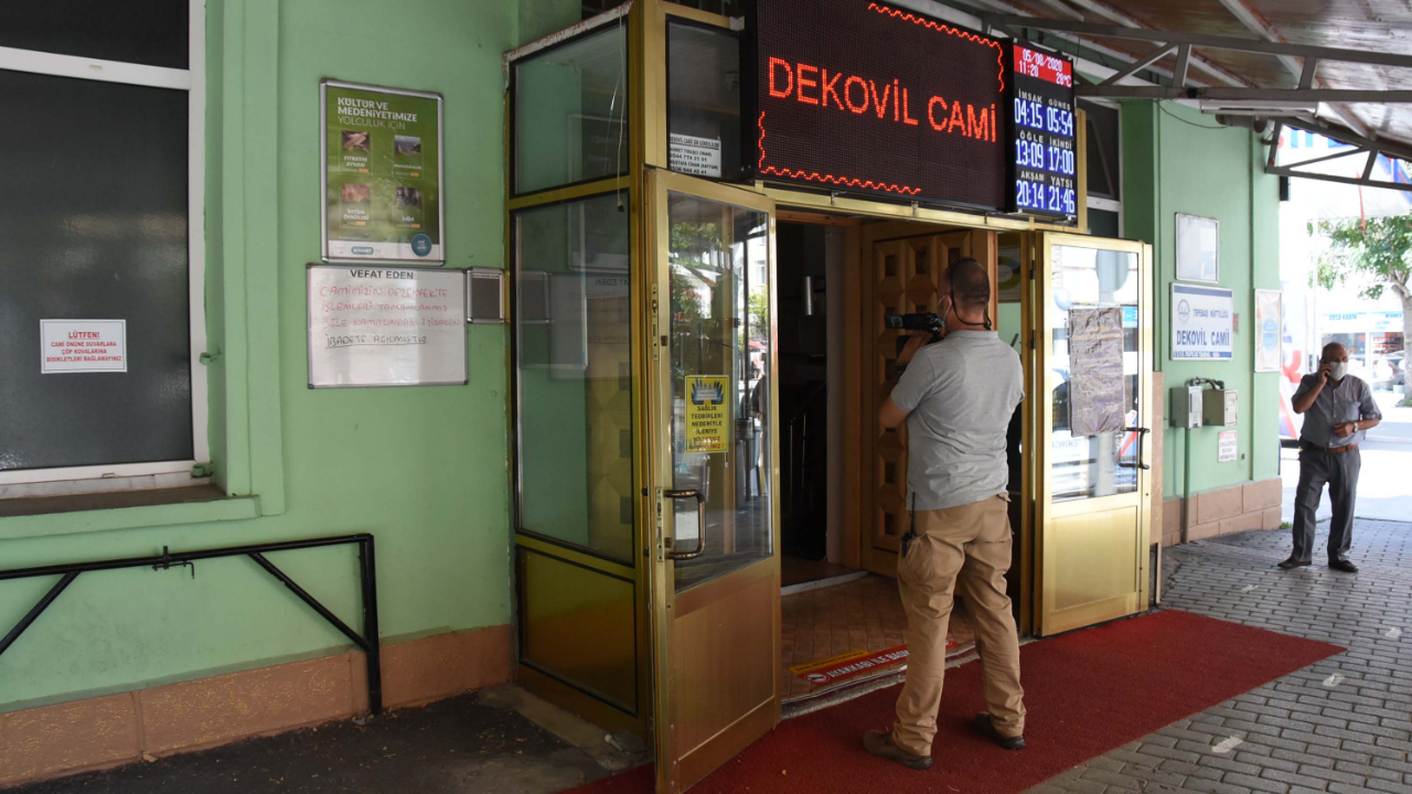 Cami imamına düğünde koronavirüs bulaştı