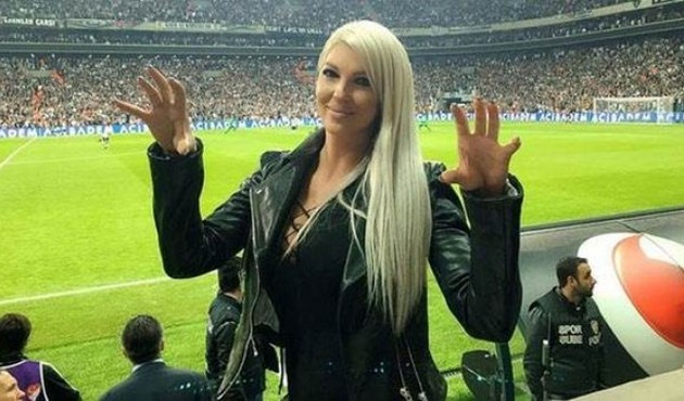 Tosic'in eşi Jelena'dan Fenerbahçe'ye Tişört göndermesi!