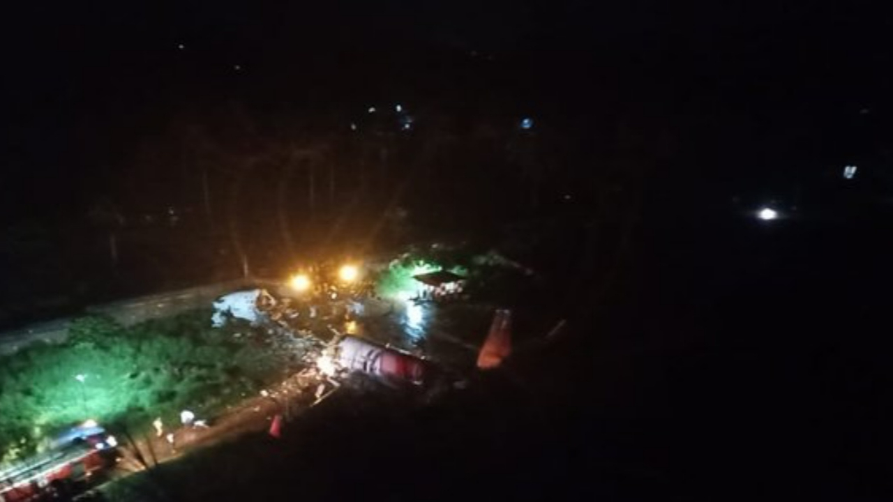 Hindistan'da uçak kazası: Ölü ve yaralılar var...