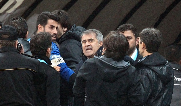 Fenerbahçe Şenol Güneş'i savcılığa şikayet edecek