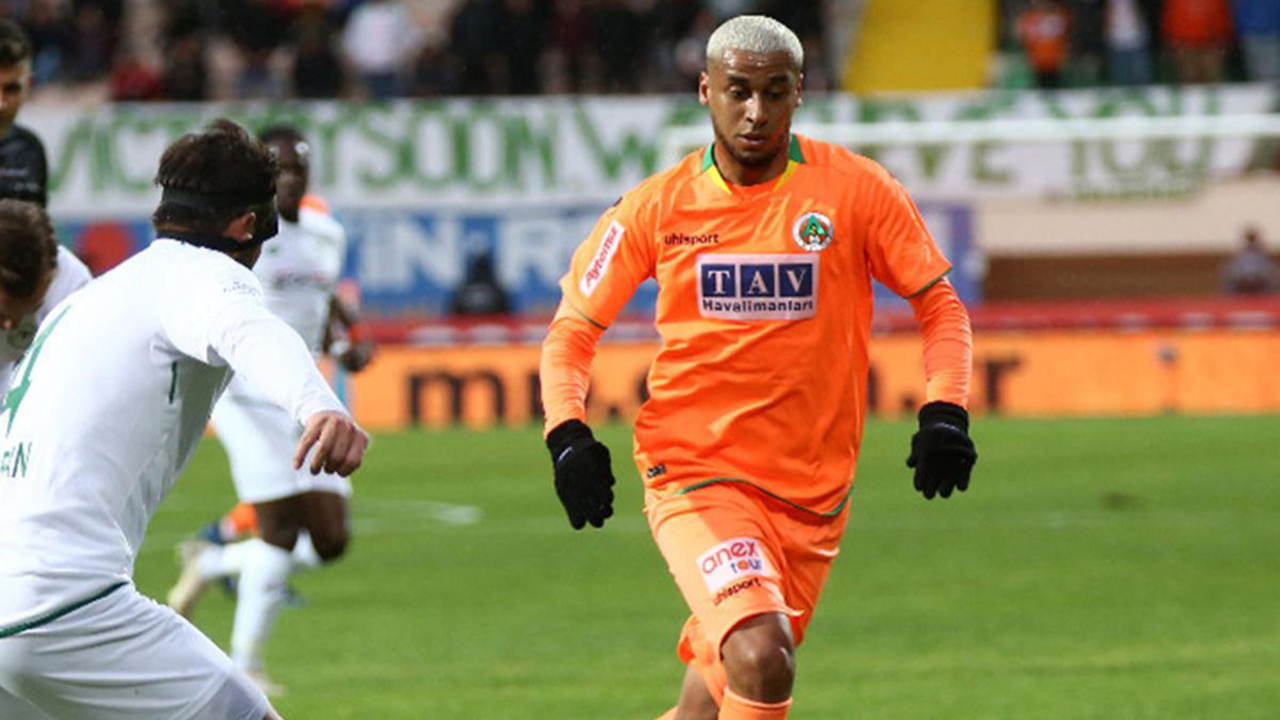 Welinton Beşiktaş için İstanbul'a geliyor