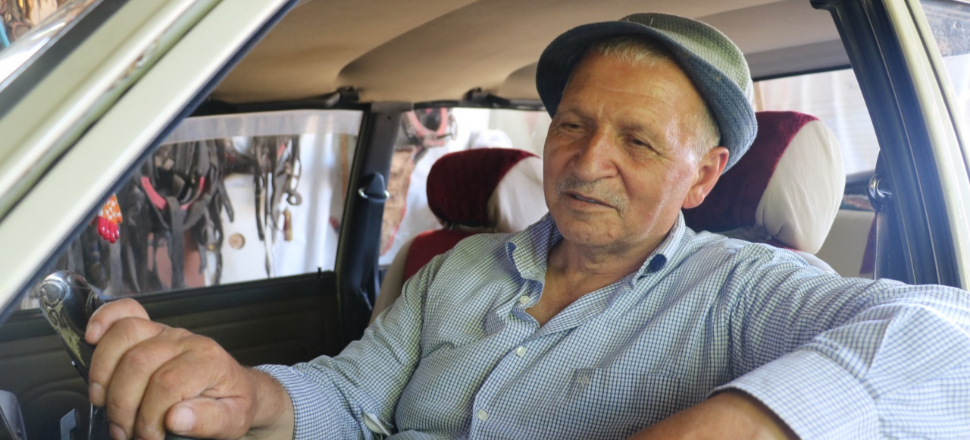 Tek değişeni olmayan 28 yaşındaki otomobiline gelen tüm teklifleri reddediyor