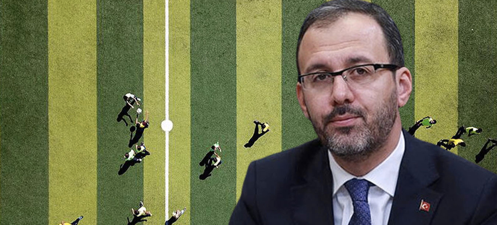 Bakan Kasapoğlu: Halı sahalar yarın açılıyor