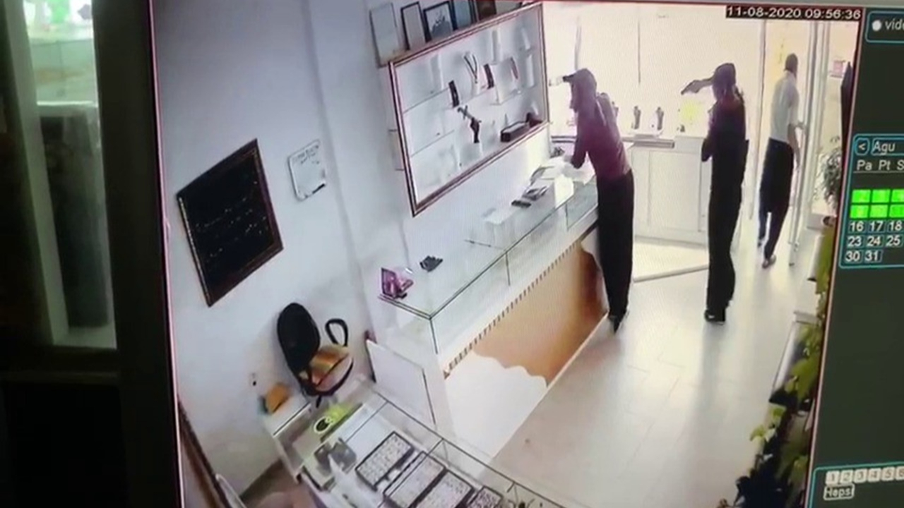 Kadın kılığında soygun kamerada