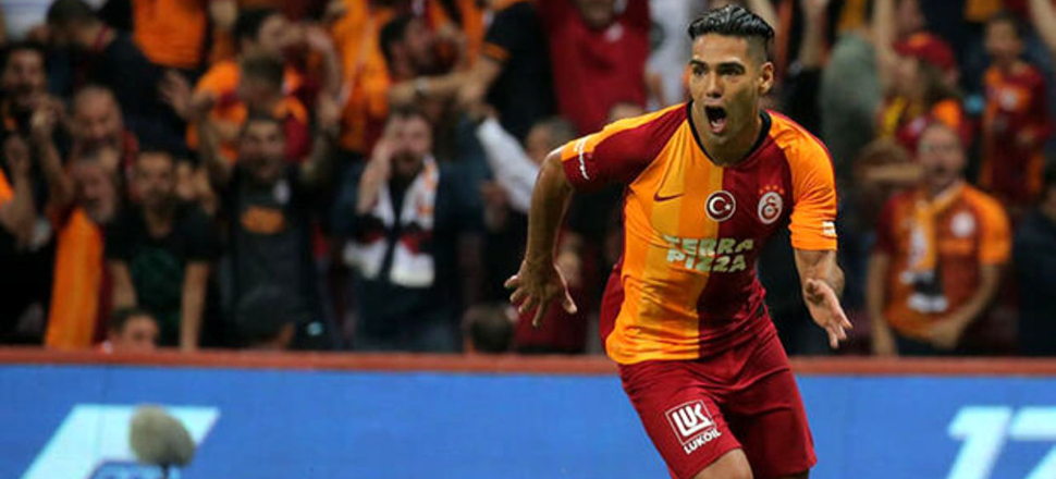 Falcao maaşında indirim yaptı! Takımda kalıyor
