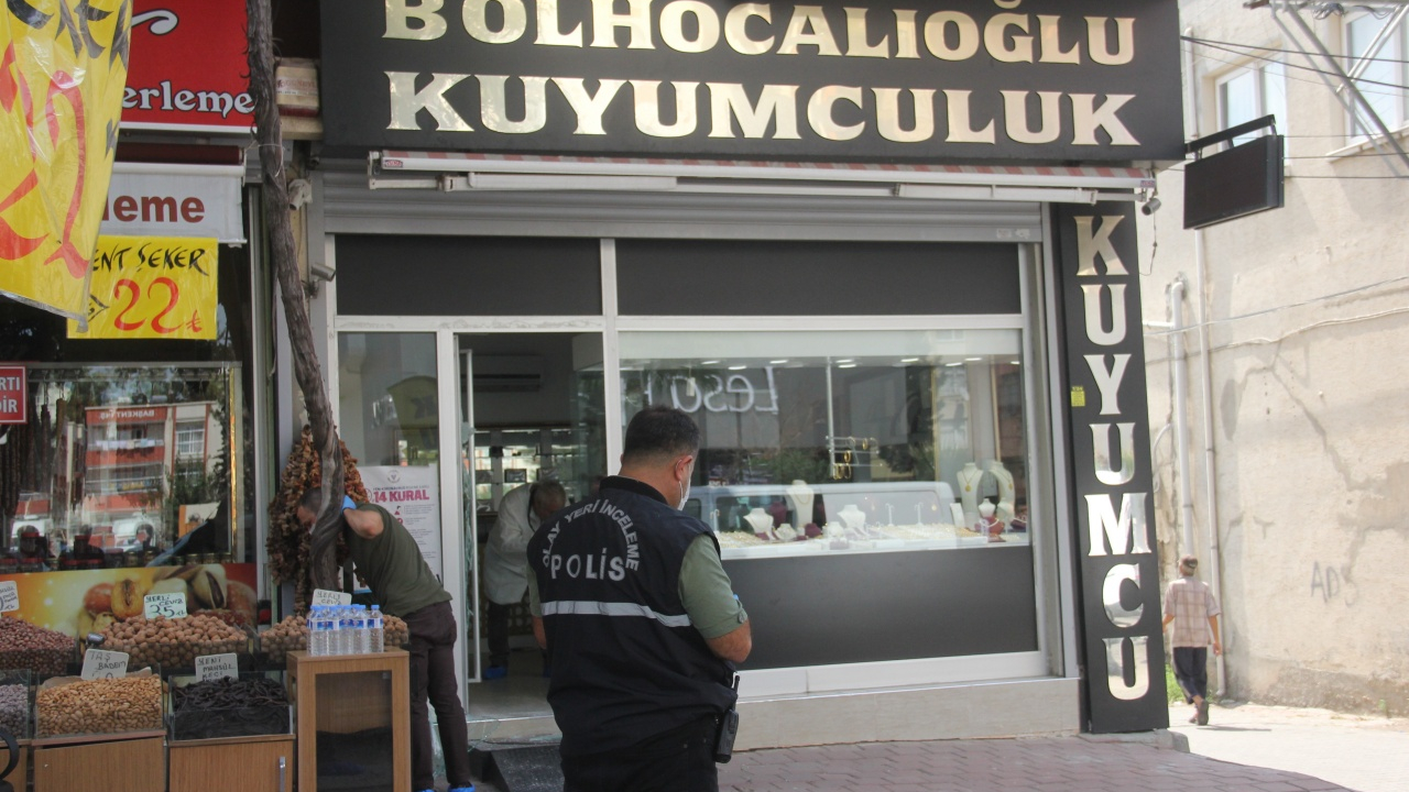 Adana'da filmleri aratmayan soygun
