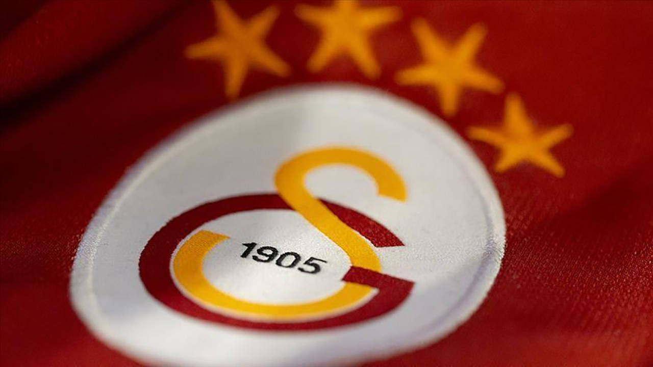 Galatasaray'da 2 futbolcu koronavirüse yakalandı