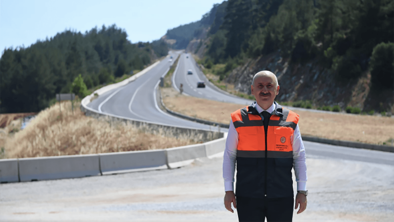 Türkiye'nin bölünmüş yol ağı 27 bin kilometreyi aştı