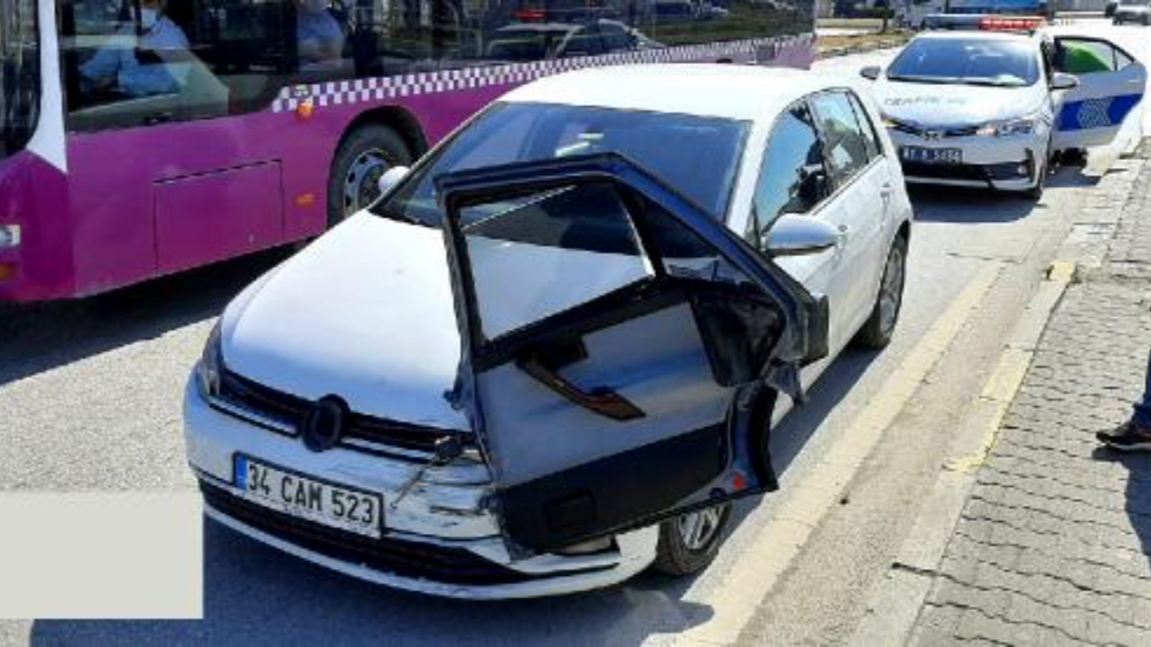 Göreni şaşkına çeviren kaza! Tampona saplandı...