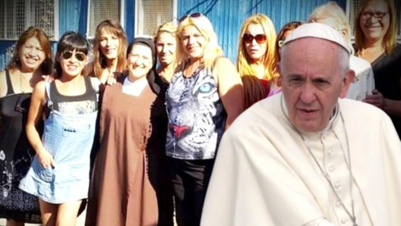 Dünyanın ilk trans mahallesine Papa'dan destek