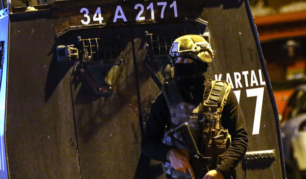 İstanbul'da şafak operasyonu: Gözaltılar var