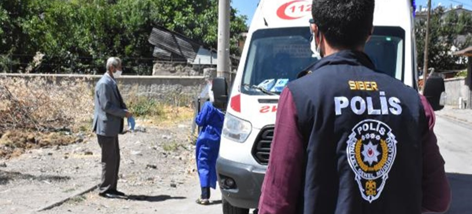 Testinin pozitif olduğunu polis denetiminde öğrendi