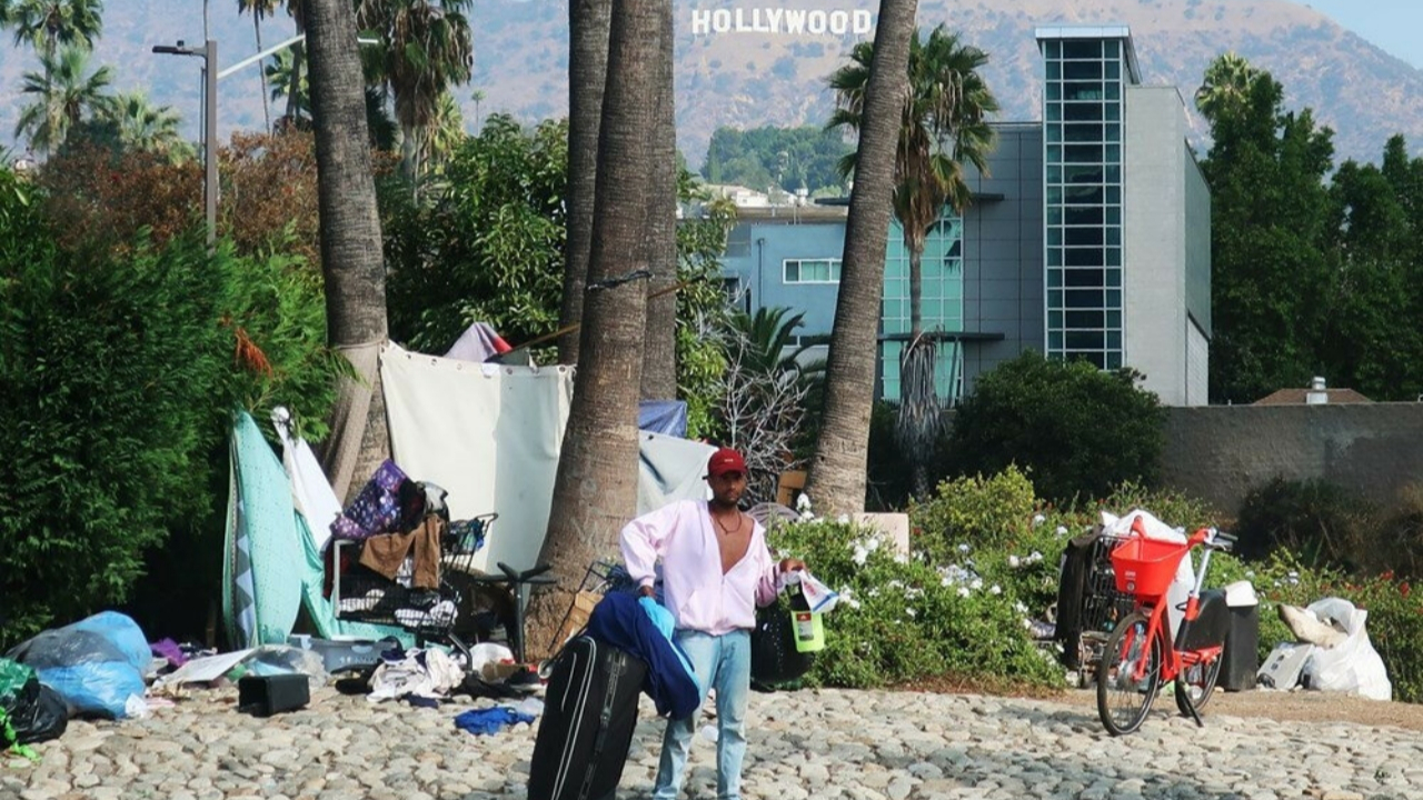 Ünlüler, Hollywood'u tek tek terk ediyor