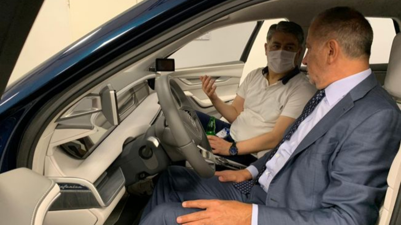 Yerli otomobili eleştiren Altaylı, TOGG'un komuta merkezinde