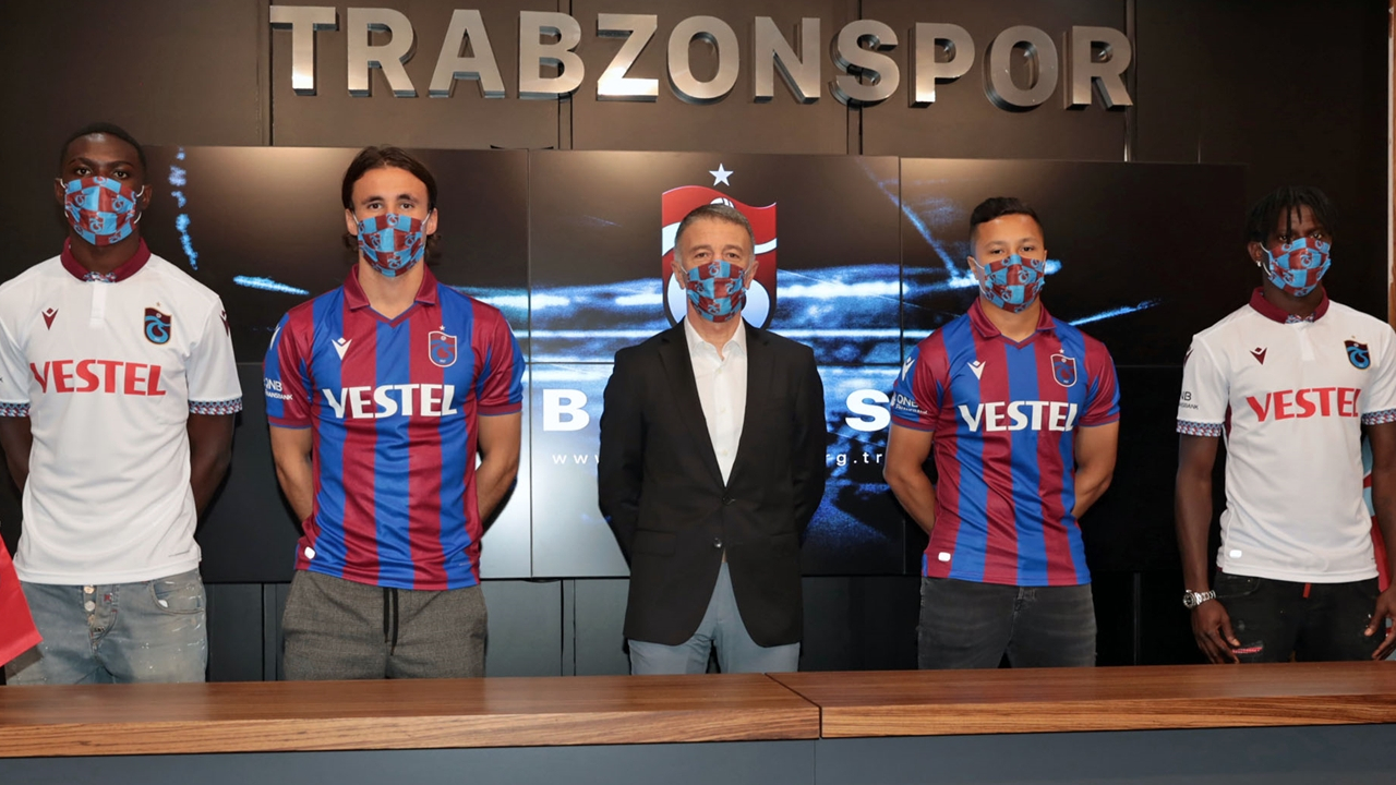 Trabzonspor'da 4 imza birden