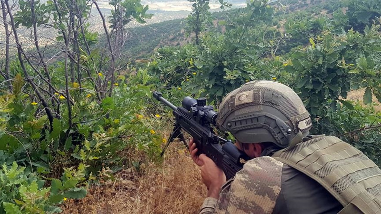 Bir güvenlik korucusu şehit oldu