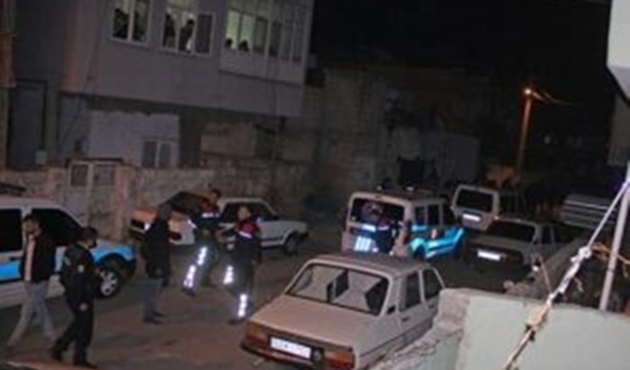Adıyaman'da  mahallede silahlı ve sopalı kavga