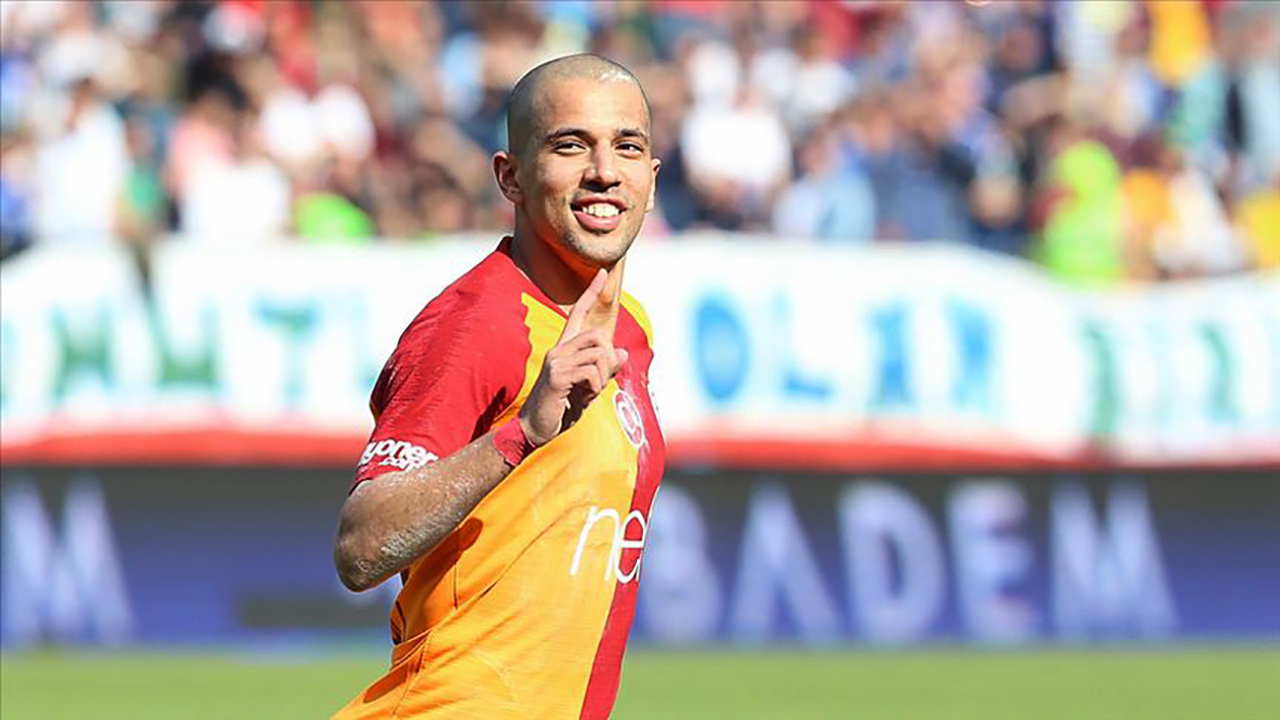 Feghouli yıllık ücretinde indirimi kabul etti