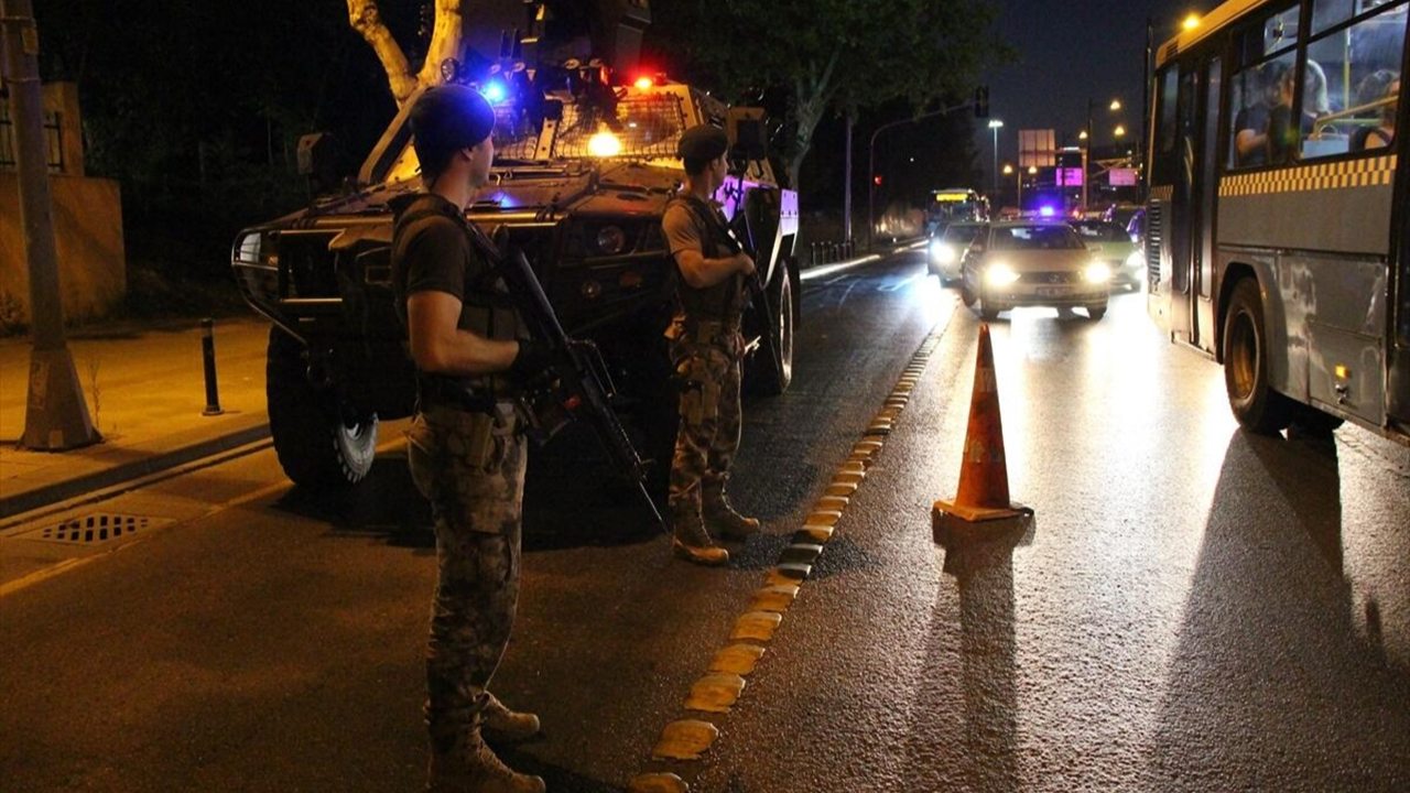 İstanbul polisinden dev uygulama