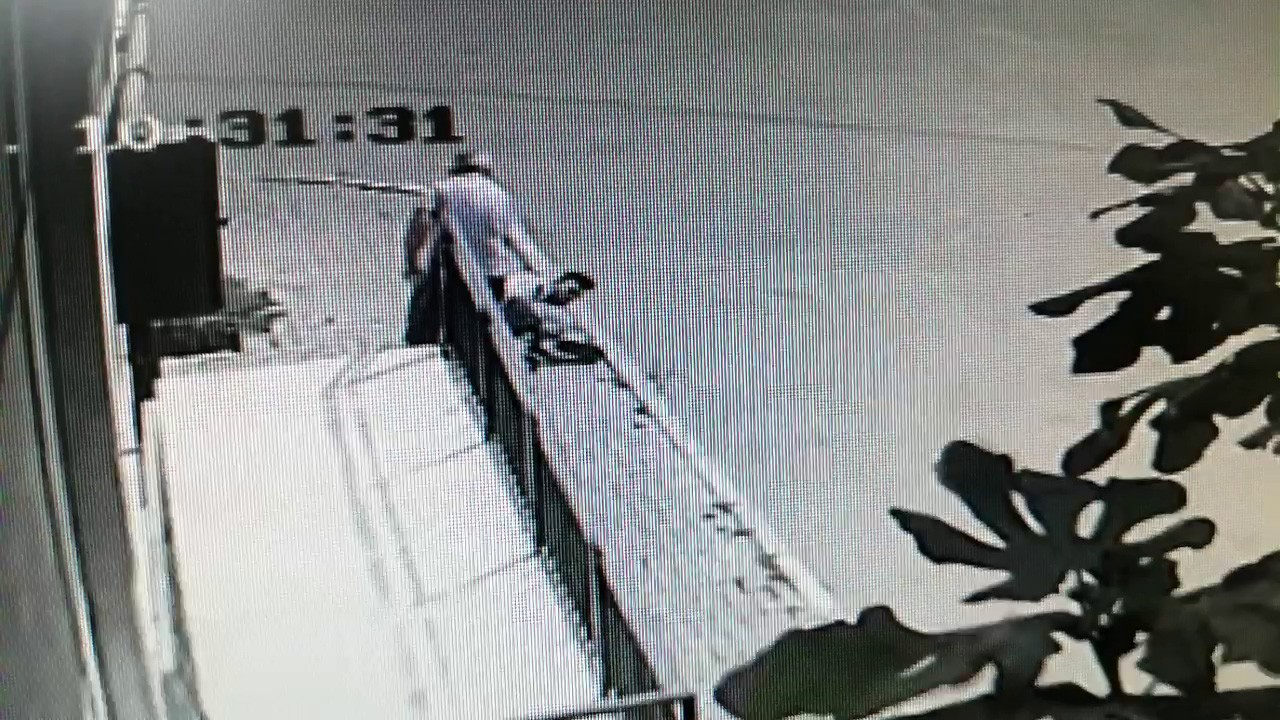 Damadına kurşun yağdırdı
