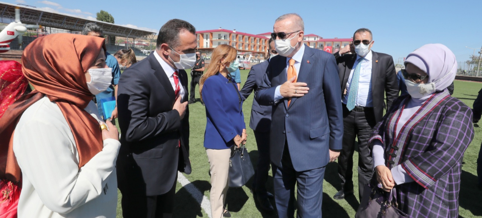 Cumhurbaşkanı Erdoğan Ahlat'taki etkinliklere katıldı