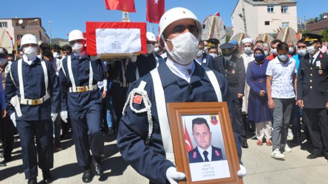 Sel şehidi Burak Tok dualarla uğurlandı